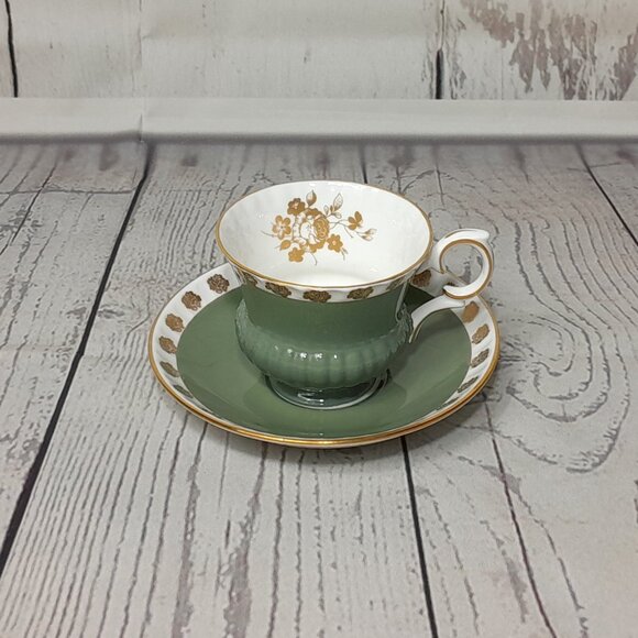 Crown Staffordshire Tea Cup And Saucer Green With Gold Roses E614 England - Picture 16 of 16